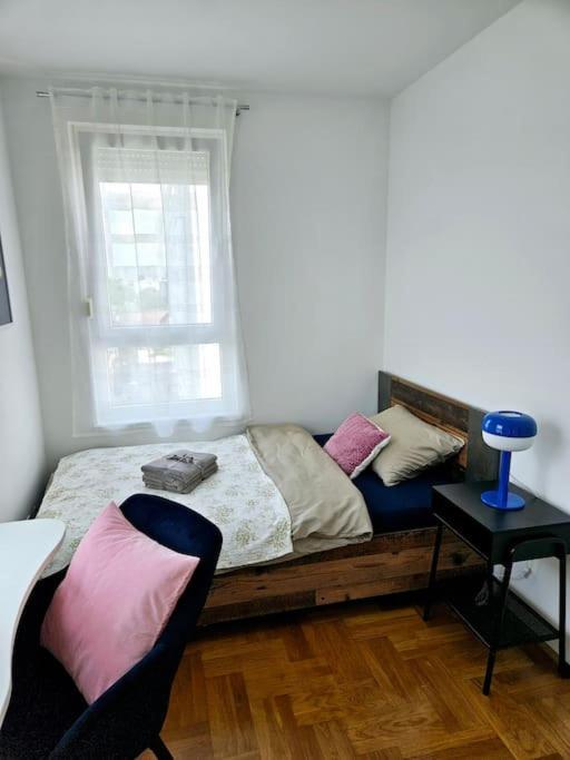 West View 130 Apartment *
